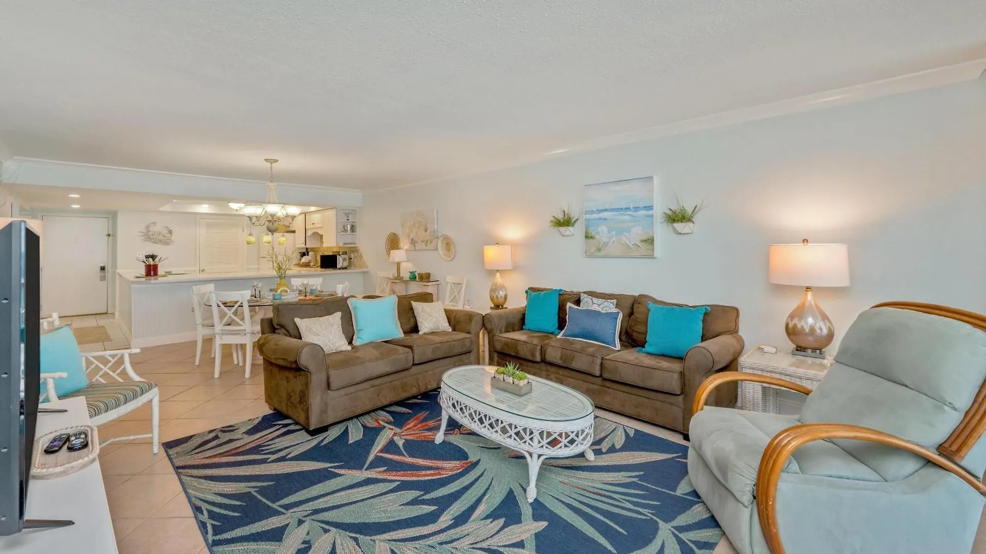 1095 Shoreline - Bedroom Beach Front Condo Free Beach Setup Destin 0*,