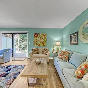 Holiday home South Bay By The Gulf- Private Access, Community Pool, Foosball, Destin
